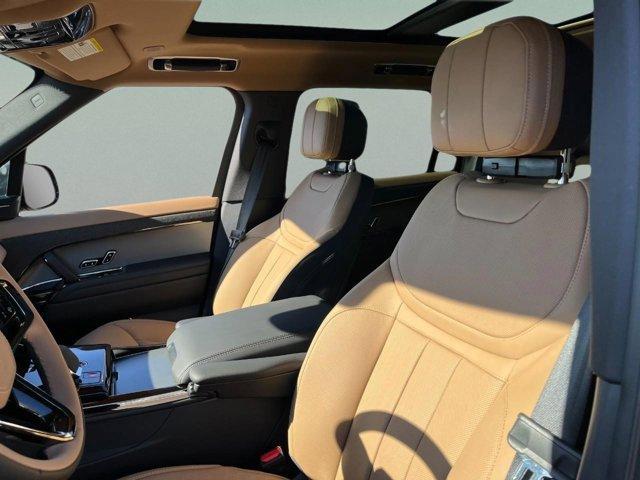 Photo of 2025 Charente Grey Land Rover Range Rover Sport