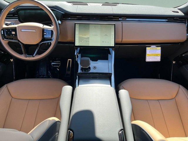 Photo of 2025 Charente Grey Land Rover Range Rover Sport