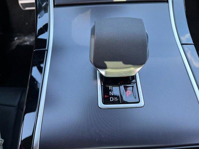 Photo of 2026 Seoul Pearl Silver Land Rover Range Rover Evoque