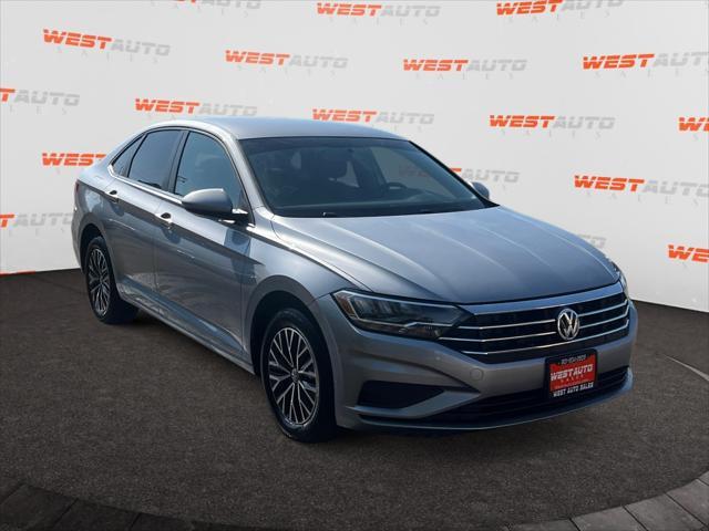 Photo of 2021 Silver Metallic Volkswagen Jetta