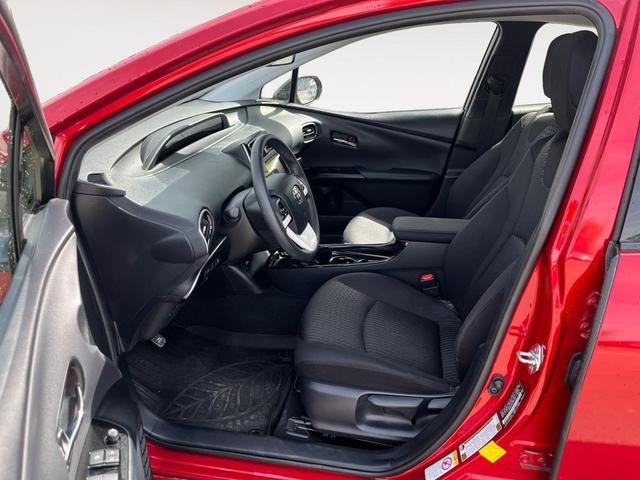 Photo of 2019 Hypersonic Red Toyota Prius Prime