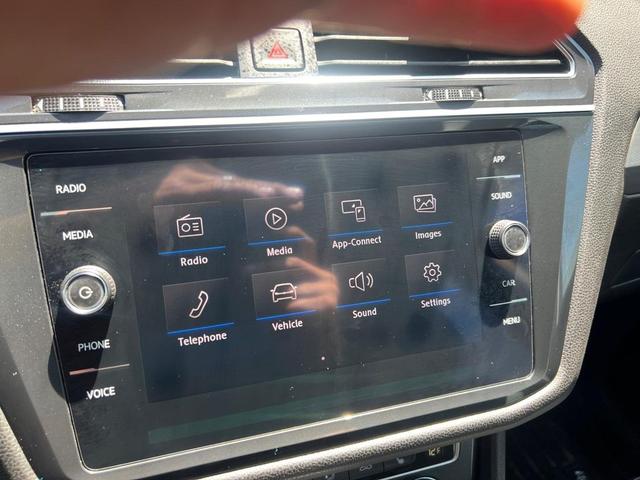 Photo of 2020 Platinum Gray Metallic Volkswagen Tiguan
