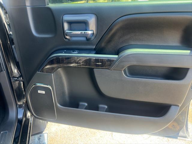 Photo of 2016 Onyx Black GMC Sierra 1500