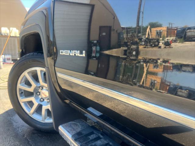 Photo of 2016 Onyx Black GMC Sierra 1500