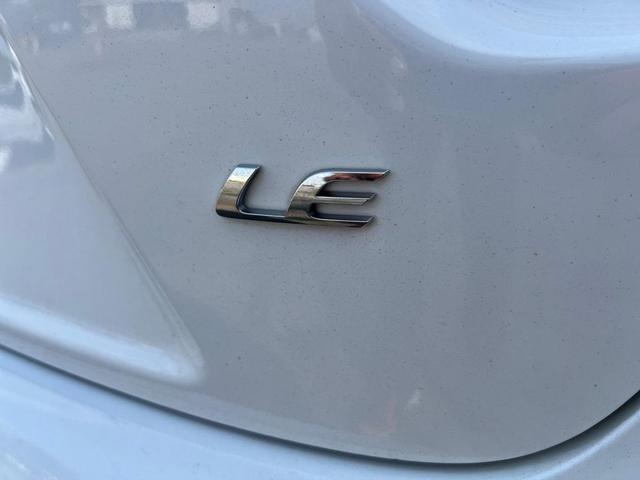 Photo of 2020 White Toyota Corolla
