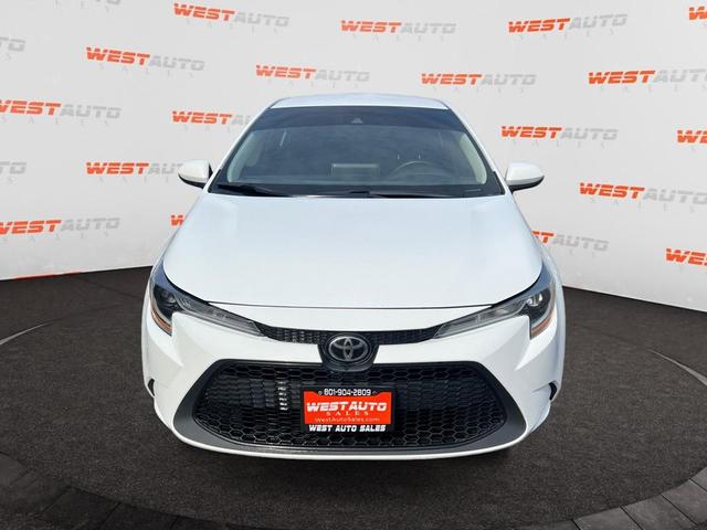 Photo of 2020 White Toyota Corolla