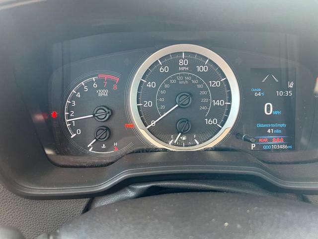 Photo of 2020 White Toyota Corolla