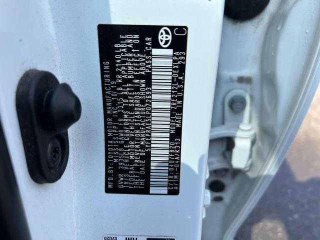 Photo of 2020 White Toyota Corolla