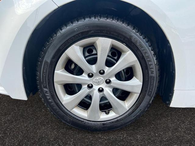 Photo of 2020 White Toyota Corolla