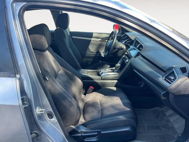 Photo of 2019 Gray Honda Civic