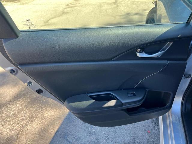 Photo of 2019 Gray Honda Civic