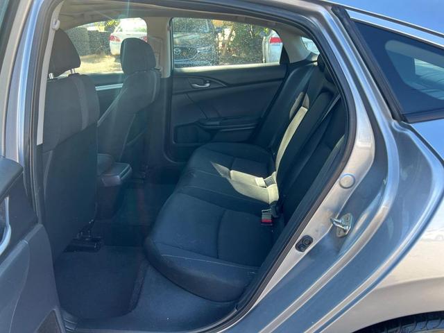 Photo of 2019 Gray Honda Civic
