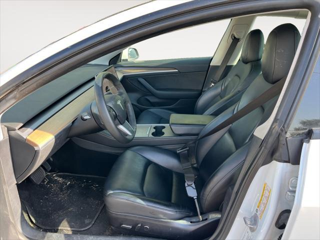 Photo of 2021 Pearl White Multi-Coat Tesla Model 3