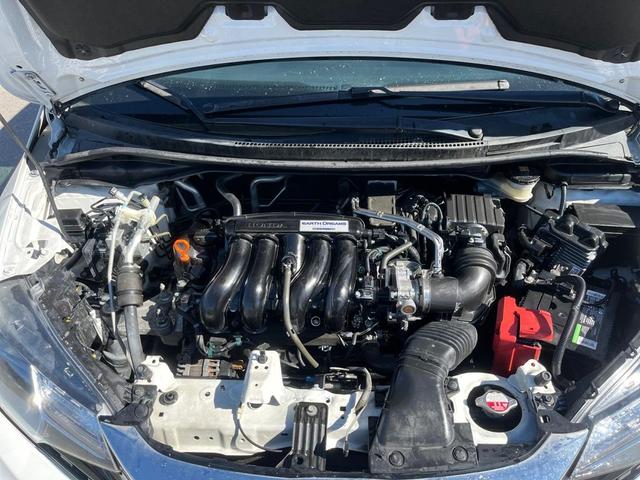 Photo of 2020 Platinum White Pearl Honda Fit