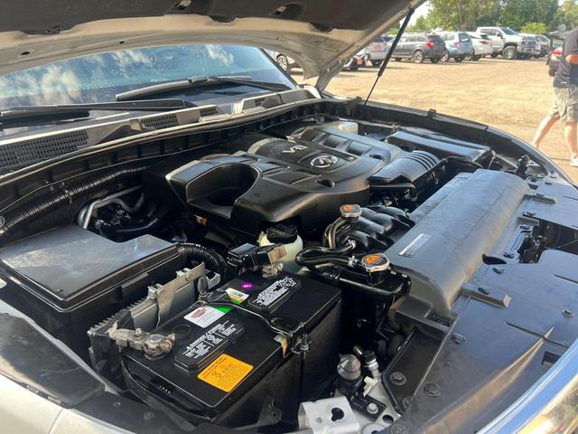 Photo of 2015 Liquid Platinum INFINITI QX80
