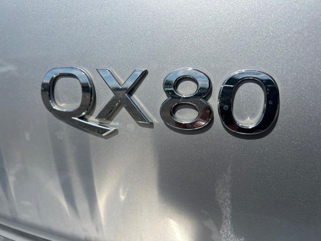 Photo of 2015 Liquid Platinum INFINITI QX80