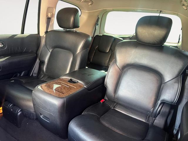 Photo of 2015 Liquid Platinum INFINITI QX80