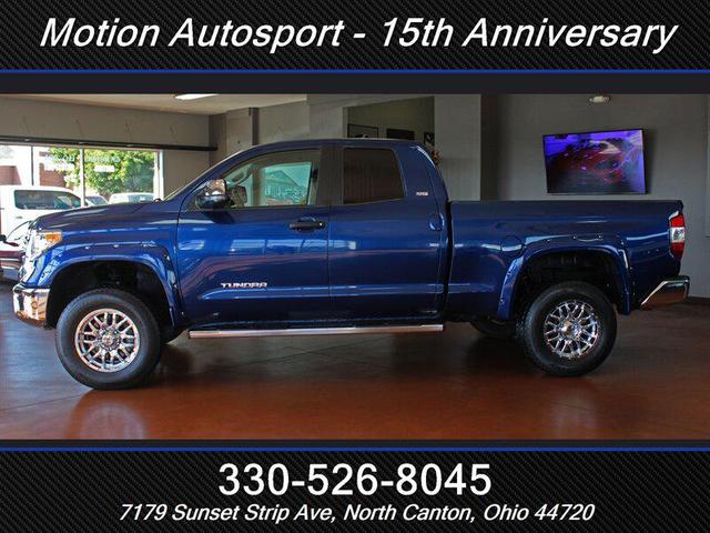 Photo of 2015 Blue Ribbon Metallic Toyota Tundra