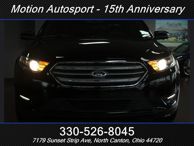 Photo of 2016 Shadow Black Ford Taurus