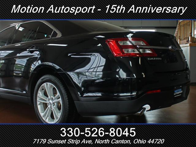 Photo of 2016 Shadow Black Ford Taurus