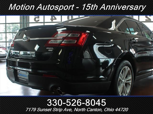 Photo of 2016 Shadow Black Ford Taurus