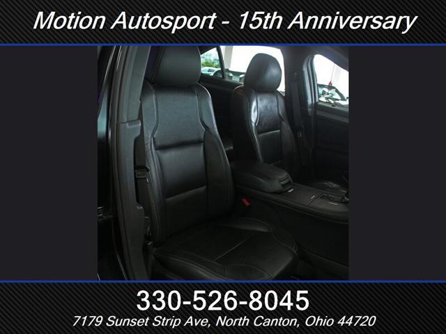 Photo of 2016 Shadow Black Ford Taurus