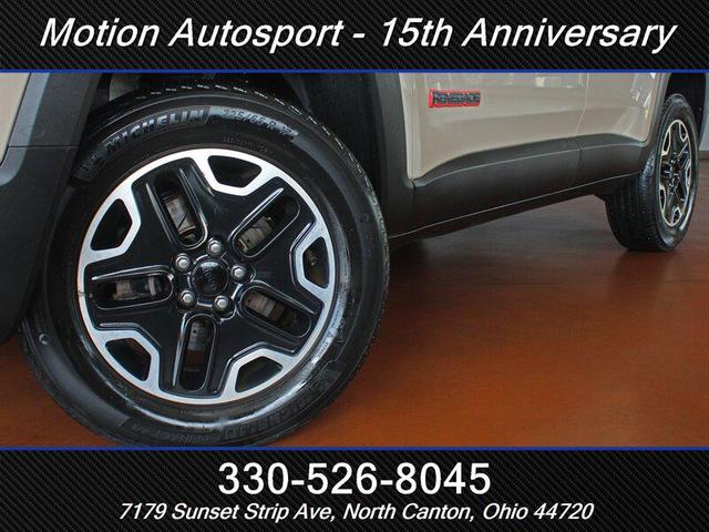 Photo of 2016 Mojave Sand Clear Coat Jeep Renegade