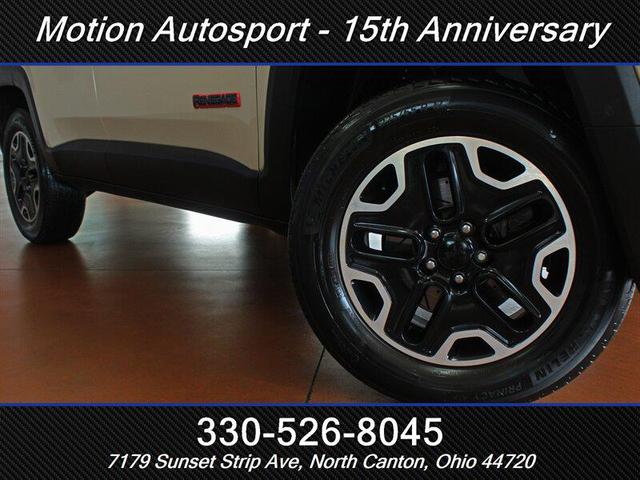 Photo of 2016 Mojave Sand Clear Coat Jeep Renegade