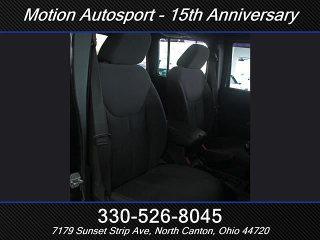 Photo of 2013 Black Clear Coat Jeep Wrangler Unlimited