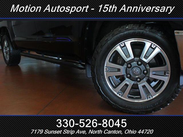 Photo of 2017 Midnight Black Metallic Toyota Tundra