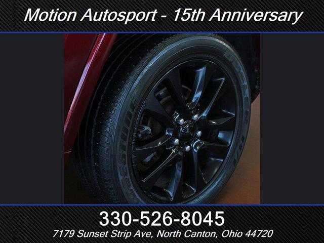 Photo of 2017 Velvet Red Pearl Coat Jeep Grand Cherokee