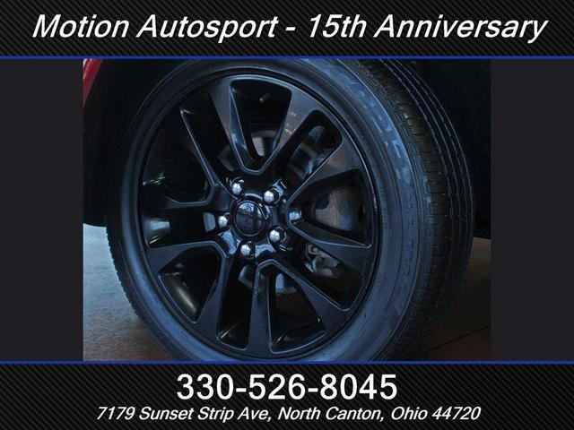 Photo of 2017 Velvet Red Pearl Coat Jeep Grand Cherokee