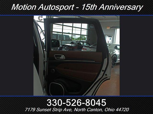 Photo of 2021 Bright White Clear Coat Jeep Grand Cherokee