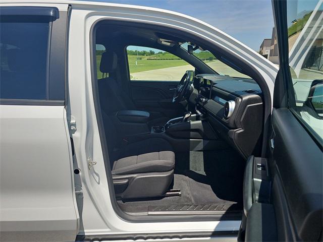 Photo of 2023 Summit White Chevrolet Colorado