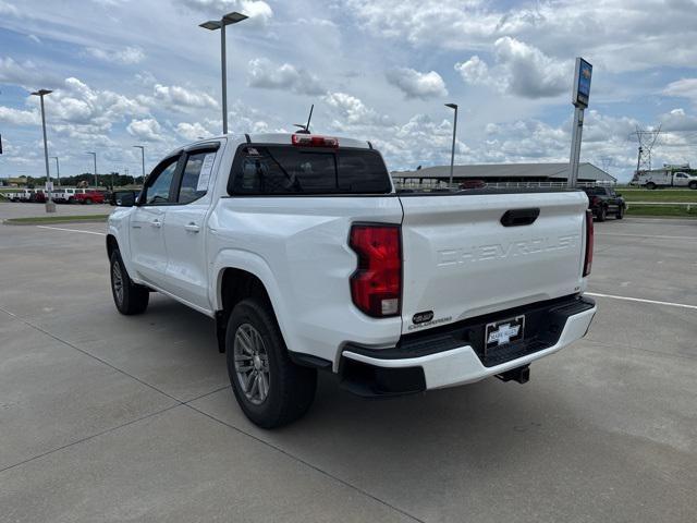 Photo of 2023 Summit White Chevrolet Colorado