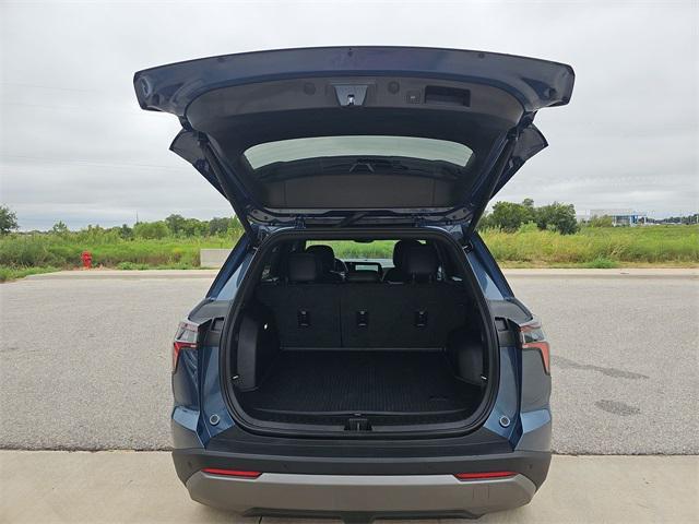 Photo of 2026 Lakeshore Blue Metallic Chevrolet Equinox