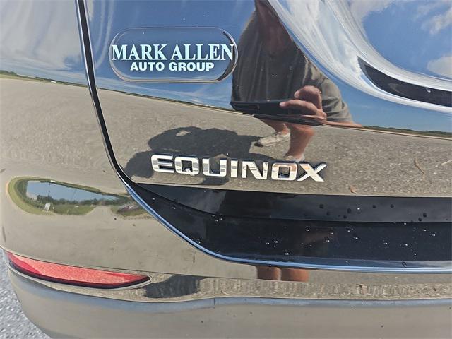 Photo of 2023 Mosaic Black Metallic Chevrolet Equinox