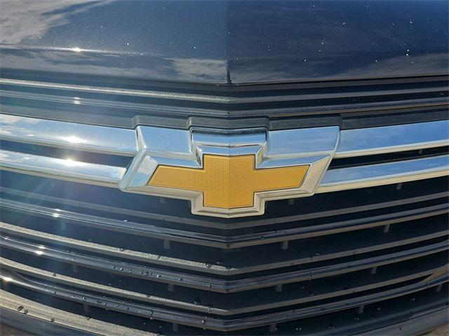 Photo of 2023 Mosaic Black Metallic Chevrolet Equinox