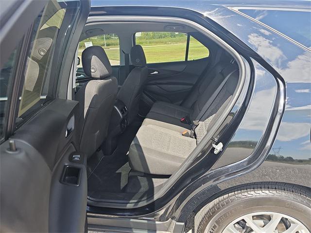 Photo of 2023 Mosaic Black Metallic Chevrolet Equinox