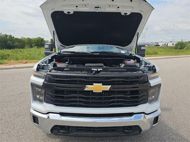 Photo of 2025 Summit White Chevrolet Silverado 3500