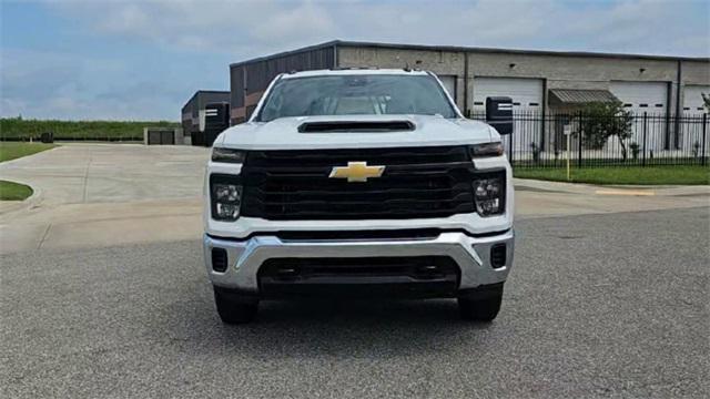 Photo of 2025 Summit White Chevrolet Silverado 3500