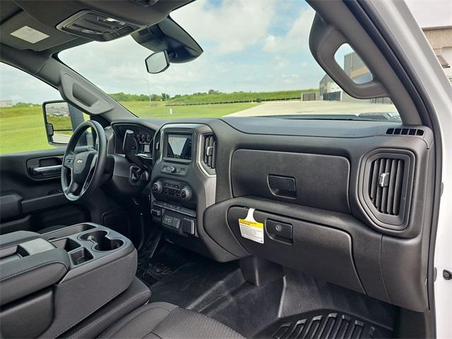Photo of 2025 Summit White Chevrolet Silverado 3500