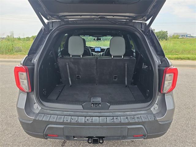 Photo of 2022 Carbonized Gray Metallic Ford Explorer