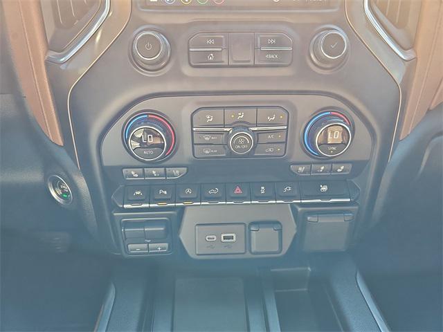 Photo of 2021 Iridescent Pearl Tricoat Chevrolet Silverado 1500