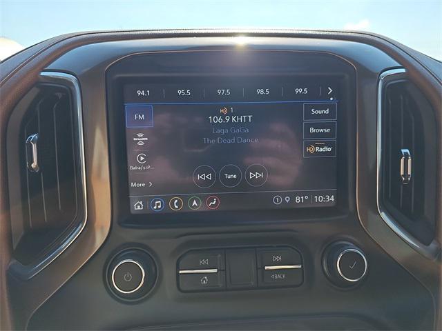 Photo of 2021 Iridescent Pearl Tricoat Chevrolet Silverado 1500