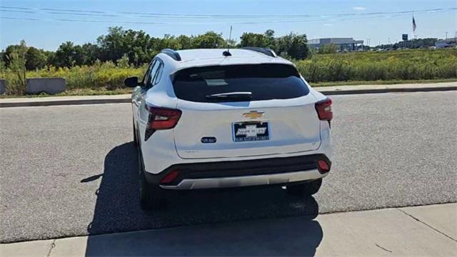 Photo of 2026 Summit White Chevrolet Trax