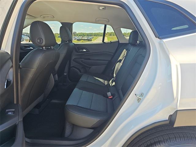 Photo of 2026 Summit White Chevrolet Trax