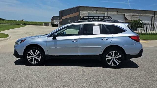 Photo of 2018 Ice Silver Metallic Subaru Outback