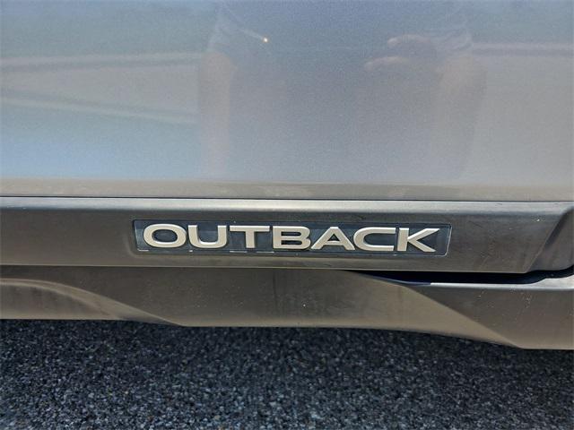 Photo of 2018 Ice Silver Metallic Subaru Outback