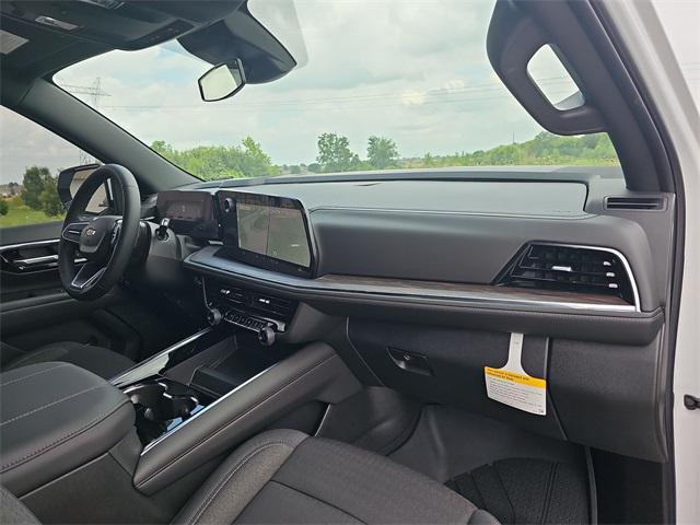 Photo of 2025 Summit White Chevrolet Tahoe